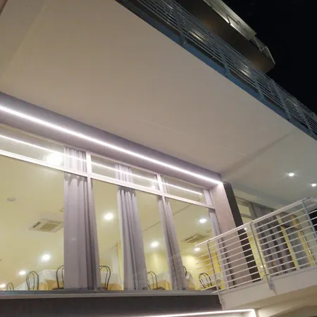 Half Moon Airport Restaurant