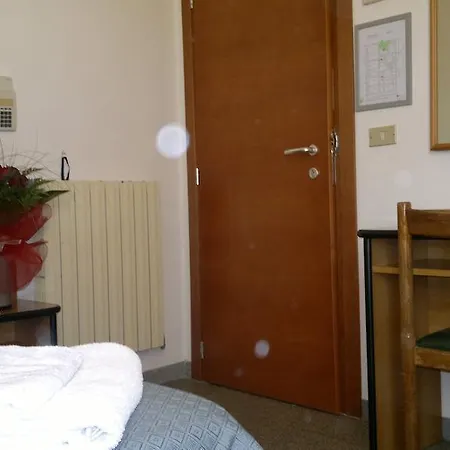 Half Moon Airport Restaurant Rivazzurra Di Rimini