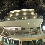 Bed & Breakfast Half Moon Airport Restaurant Rivazzurra Di Rimini