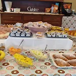 Bed & Breakfast Half Moon Airport Restaurant Rivazzurra Di Rimini