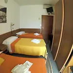 Half Moon Airport Restaurant 3* Rivazzurra Di Rimini