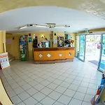 Half Moon Airport Restaurant