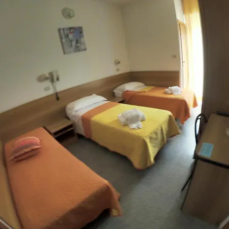 Bed and Breakfast Half Moon Airport Restaurant Ρίμινι