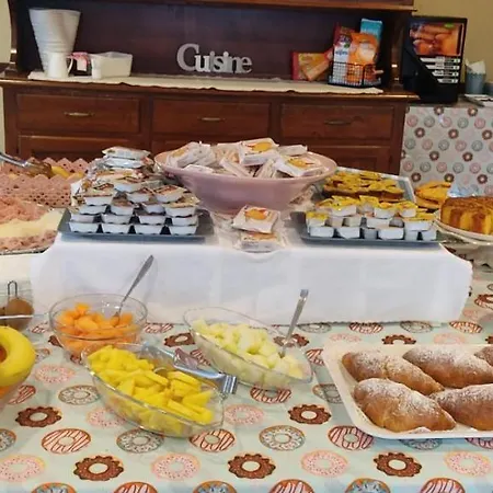 住宿加早餐酒店 Half Moon Airport Restaurant Rivazzurra Di Rimini