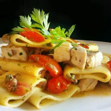 Half Moon Airport Restaurant