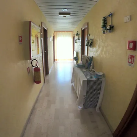 Half Moon Airport Restaurant 3* Rivazzurra Di Rimini