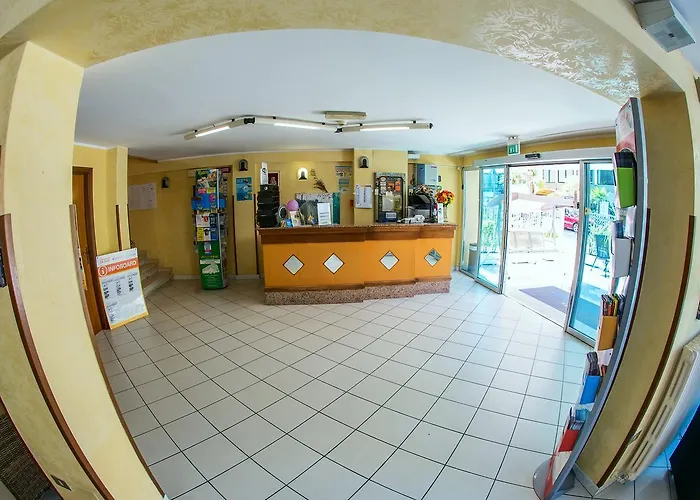 Half Moon Airport Restaurant