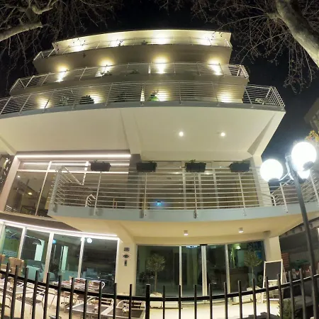 Half Moon Airport Restaurant Отель типа 