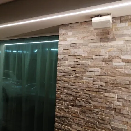 Half Moon Airport Restaurant Ривадзурра
