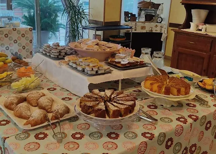 Half Moon Airport Restaurant 3*