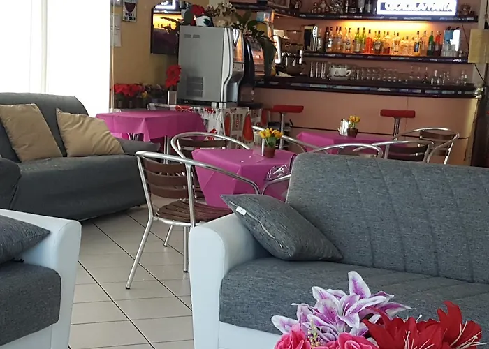 Half Moon Airport Restaurant